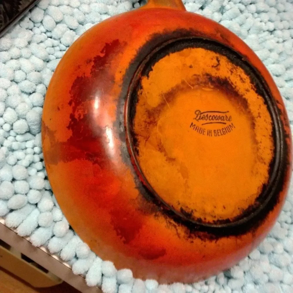 Vintage Orange Descoware 23-g B Fe 8 Inch Skillet.